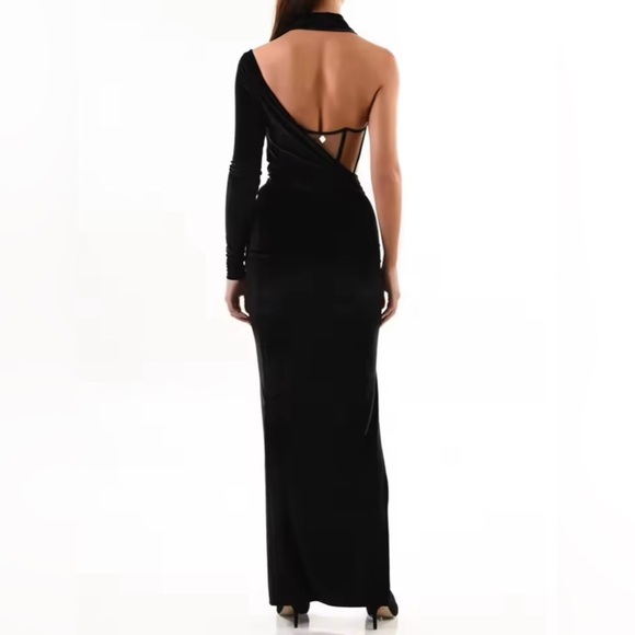 Classic black velvet 4 piece dress. XS - Picture 4 of 15
